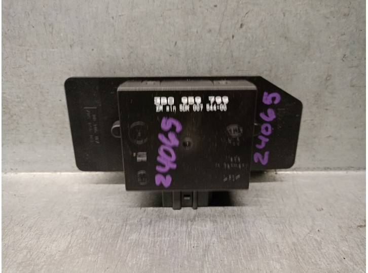 Recambio de modulo confort para volkswagen passat berlina (3b2) 1.9 tdi referencia OEM IAM 3B0959799 5DK00754400 HELLA