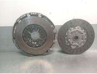 Recambio de kit embrague para toyota avensis wagon (t25) 2.2 d-cat referencia OEM IAM 3100105030 3100105030 LUK