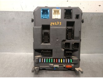 Recambio de caja reles / fusibles para citroën c3 ii 1.4 referencia OEM IAM 9666952280 21569121 VALEO