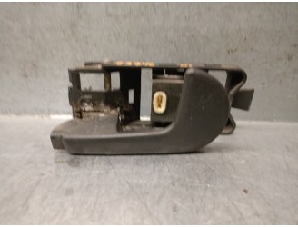 Replacement front left interior door handle for Fiat Coupe (175) 1.8 16V CAT OEM IAM reference 125281080 125281080 