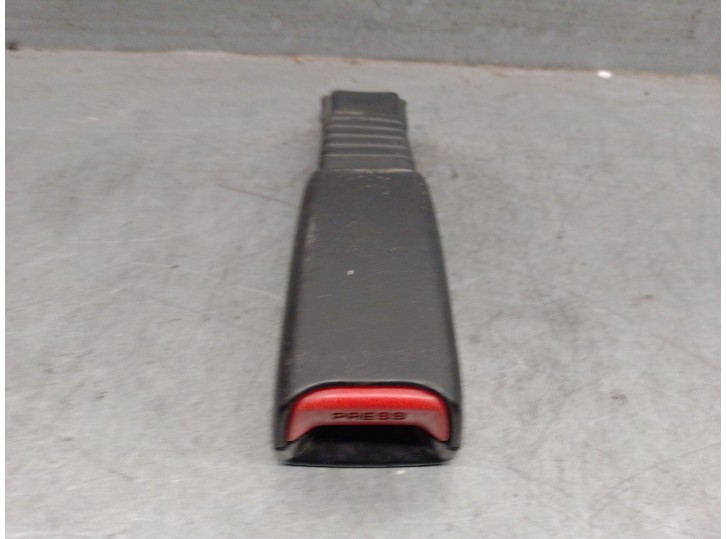 Replacement front right seatbelt buckle for Daewoo Lanos 1.5 cat OEM IAM reference 96236532 96236532 