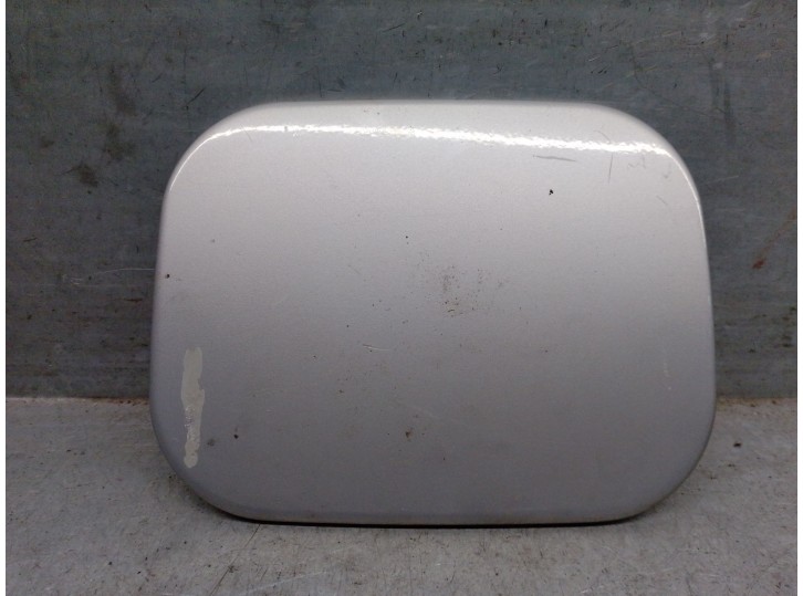 Recambio de tapa exterior combustible para daewoo lanos 1.5 cat referencia OEM IAM 96307262 96307261 