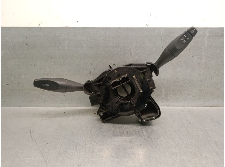 Recambio de mando luces para ford fiesta (cbk) 1.4 tdci cat referencia OEM IAM 1S7T13335AE 1140522 