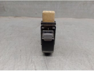 Recambio de mando elevalunas delantero derecho para chevrolet kalos 1.2 cat referencia OEM IAM 96469947 96469947 