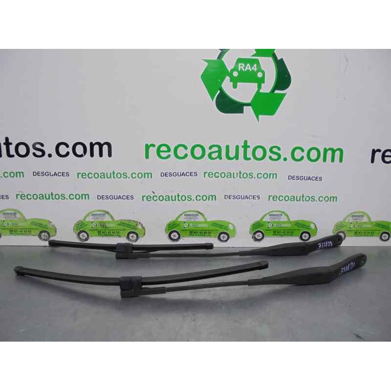 Recambio de brazo limpia delantero derecho para opel astra h caravan 1.7 16v cdti referencia OEM IAM   