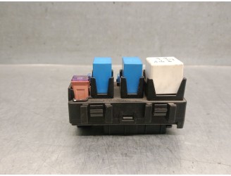 Recambio de caja reles / fusibles para kia cee´d hatchback (ed) 1.4 referencia OEM IAM 919510Q000 