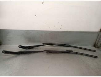 Recambio de brazo limpia delantero derecho para audi a4 b8 avant (8k5) 2.7 tdi referencia OEM IAM 8K1955407 8K1955407 VALEO