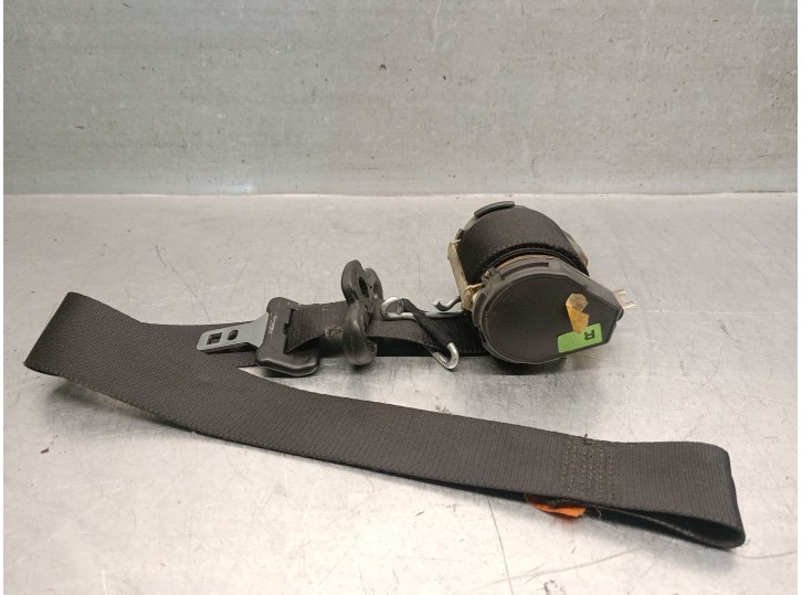 Replacement front right seat belt for Ford Focus saloon (CAK) 1.6 16V cat OEM IAM reference 98ABB61294CC 12507