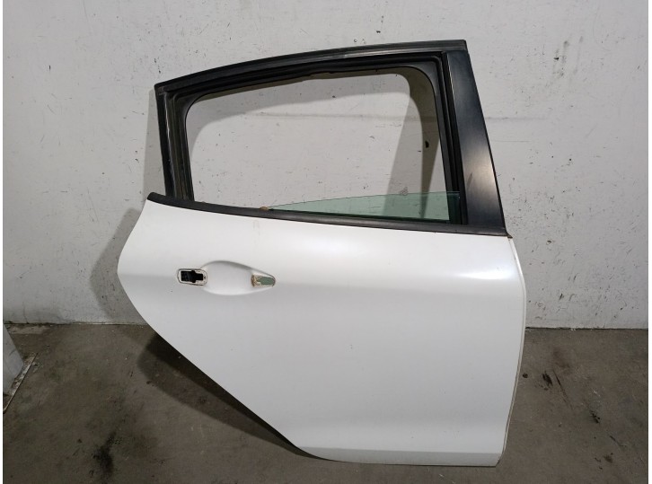 Recambio de puerta trasera derecha para peugeot 208 1.2 12v vti referencia OEM IAM 9671907480 9671907480 