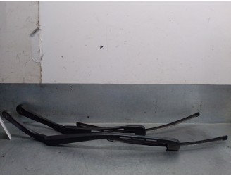 Recambio de brazo limpia delantero derecho para bmw 3 touring (e91) 320 d referencia OEM IAM 61619449916 61619449914 