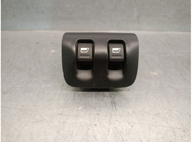 Recambio de mando elevalunas trasero derecho para peugeot 206 berlina 1.4 hdi referencia OEM IAM 6552WW 6552WW 