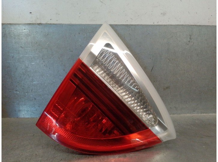 Recambio de piloto trasero porton izquierdo para bmw 3 touring (e91) 320 d referencia OEM IAM 7160063 63217160063 