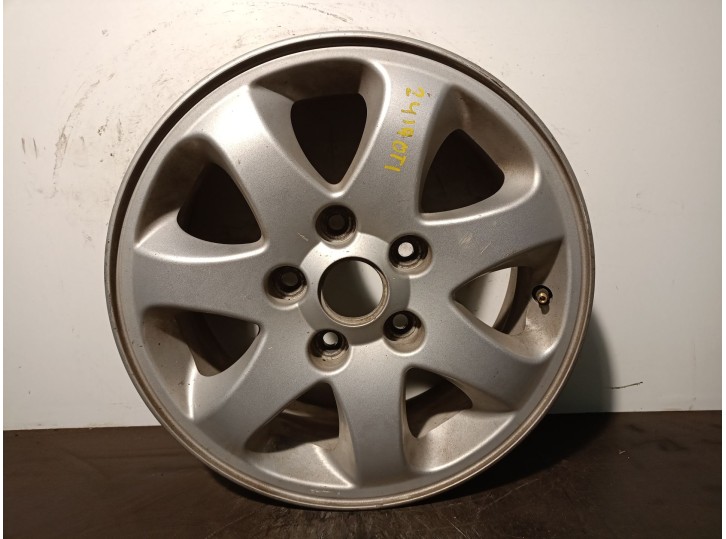 Recambio de llanta para kia carnival ii 2.9 crdi cat referencia OEM IAM K9965C36050 R15X6JJH2OFFSET50 