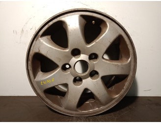 Recambio de llanta para kia carnival ii 2.9 crdi cat referencia OEM IAM K9965C36050 R15X6JJH2OFFSET50 