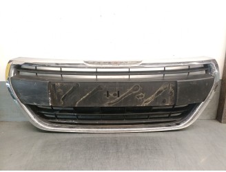 Recambio de rejilla delantera para peugeot 208 1.2 12v vti referencia OEM IAM 9810920180 9810920180 