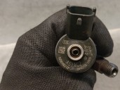 Recambio de inyector para renault scenic ii 1.9 dci diesel referencia OEM IAM 8200100272  0445110110B BOSCH