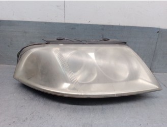 Recambio de faro derecho para volkswagen passat berlina (3b3) 1.9 tdi referencia OEM IAM 3B0941016AK 3B0941016AN 