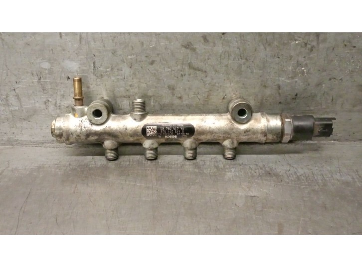 Recambio de rampa inyectora para peugeot 206 berlina 1.4 hdi referencia OEM IAM 9641509480 1570C5 0445214026 BOSCH