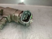 Replacement injector for Citroën C4 Berlina 1.6 16V HDi OEM IAM reference 027766 0445110566 BOSCH