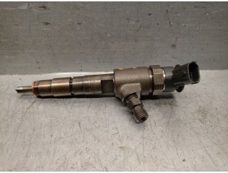 Recambio de inyector para citroën c4 berlina 1.6 16v hdi referencia OEM IAM 027766  0445110566 BOSCH