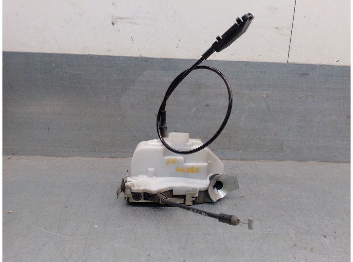 Recambio de cerradura puerta delantera izquierda para renault espace iv (jk0) 3.5 v6 referencia OEM IAM 8200017972 8200017972 