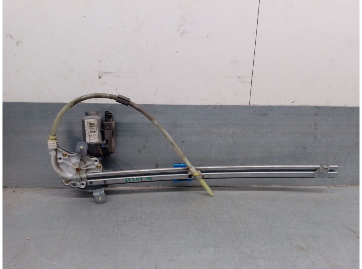 Recambio de elevalunas trasero derecho para renault espace iv (jk0) 3.5 v6 referencia OEM IAM 8200485233 8200485233 