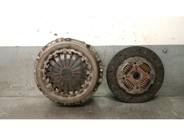 Recambio de kit embrague para peugeot 206 berlina 1.4 hdi referencia OEM IAM 2004Y5 2004Y5 