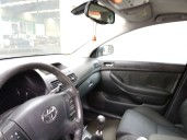 toyota avensis berlina (t25) del año 2003