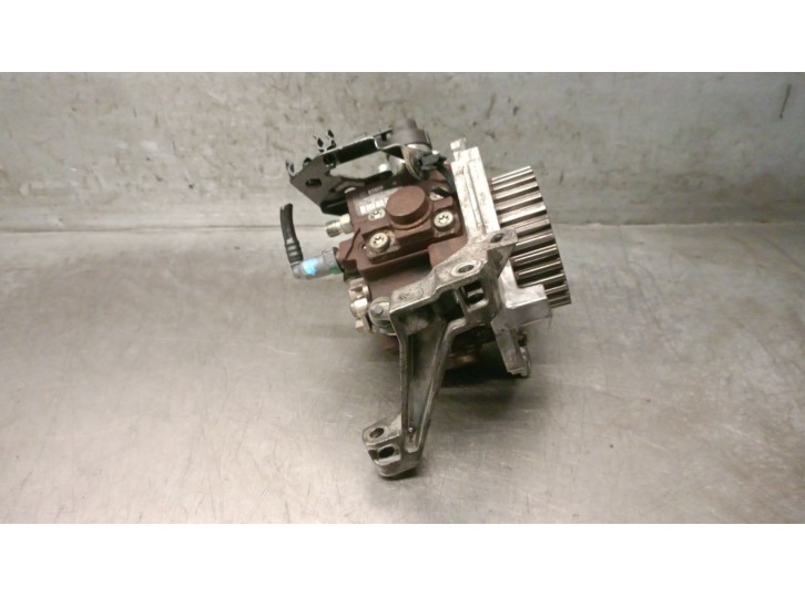 Recambio de bomba inyeccion para peugeot partner kombi 1.6 16v hdi cat referencia OEM IAM 9683703780 1920HT 0445010102 BOSCH