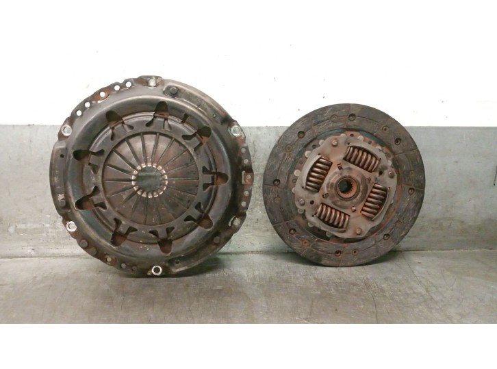 Recambio de kit embrague para peugeot partner kombi 1.6 16v hdi cat referencia OEM IAM 2004AV 2004AV LUK