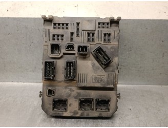 Recambio de caja reles / fusibles para peugeot 206 sw 1.4 hdi referencia OEM IAM 9653667580  S118085320E SIEMENS