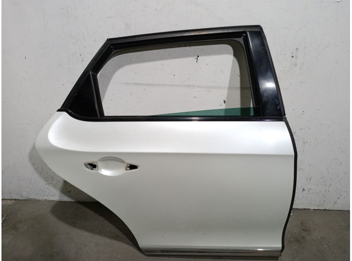 Recambio de puerta trasera derecha para citroën ds5 2.0 bluehdi 150 referencia OEM IAM 9667051280 9667051280 