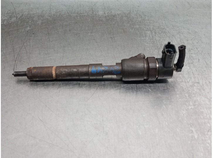 Recambio de inyector para fiat fiorino 1.3 16v jtd cat referencia OEM IAM 0445110183  0445110183 BOSCH