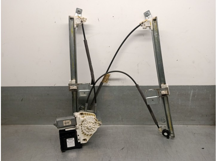 Recambio de elevalunas delantero derecho para seat toledo iii (5p2) 2.0 fsi referencia OEM IAM 5P0837402A 1T0959702 BROSE