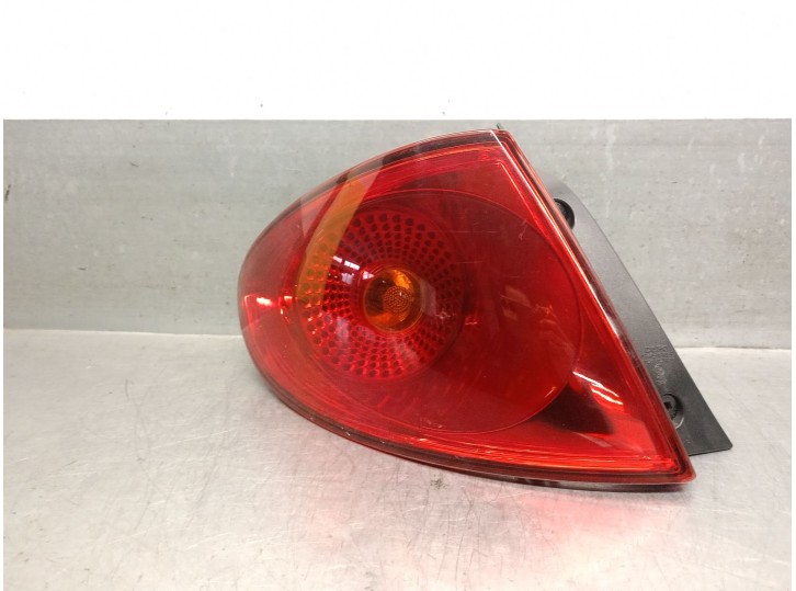 Replacement rear left light for Seat Toledo III (5P2) 2.0 FSI OEM IAM reference 5P5945111A 5P5945111A 