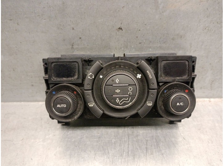 Recambio de mando climatizador para peugeot 308 1.6 16v hdi referencia OEM IAM 96850724XT 6452J4 VALEO