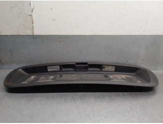 Recambio de portamatriculas para renault megane i berlina hatchback (ba0) 1.6 referencia OEM IAM 7711170346 7700834111 