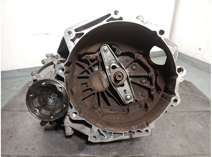 Recambio de caja cambios para seat leon st (5f8) fr referencia OEM IAM SEL 0AJ300043C FM6AJ015