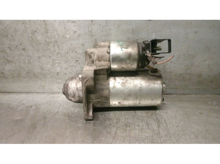Recambio de motor arranque para fiat panda (169) 1.1 referencia OEM IAM 51772325 51772325 F000AL0320 BOSCH
