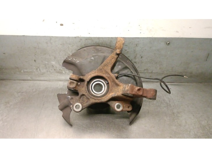 Recambio de mangueta delantera izquierda para ford transit courier b460 furgoneta/monovolumen 1.5 tdci referencia OEM IAM EY163K