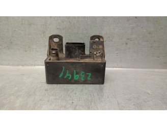 Recambio de caja precalentamiento para mercedes-benz clase e (w210) berlina diesel 2.7 cdi 20v cat referencia OEM IAM PA6GF30 