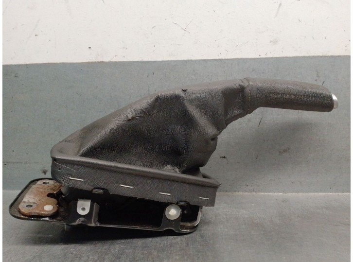 Handbrake lever replacement part for Opel Corsa C 1.3 16V CDTi CAT (Z 13 DT / LN9) OEM IAM reference 13125285 13125285 
