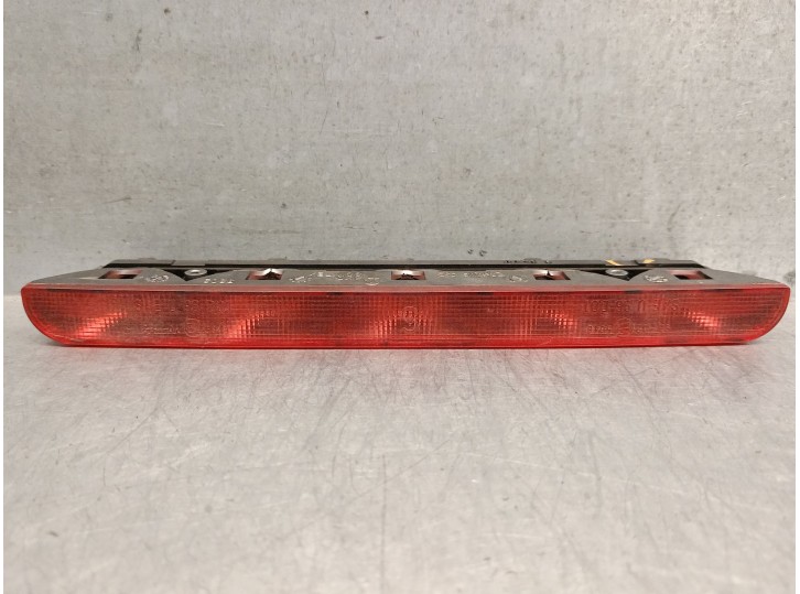 Recambio de luz central de freno para citroën saxo 1.4 referencia OEM IAM 6351G0 6351G0 