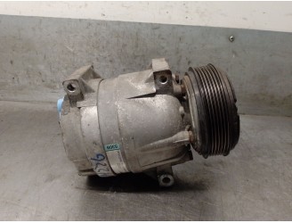 Recambio de compresor aire acondicionado para renault megane i fase 2 classic (la..) 1.9 dci diesel cat referencia OEM IAM 77001