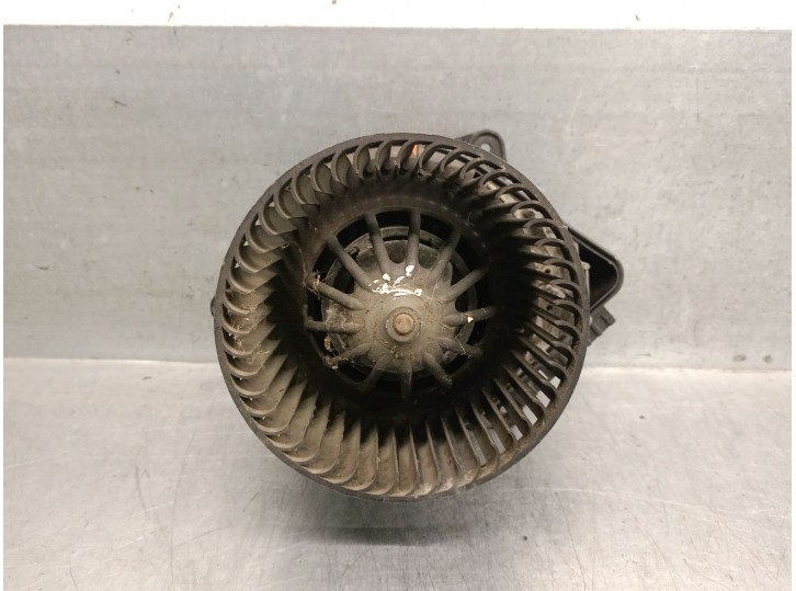 Recambio de motor calefaccion para citroën saxo 1.4 referencia OEM IAM 6441H3 6441H3 658083S VALEO