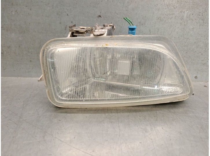 Recambio de faro antiniebla derecho para citroën saxo 1.4 referencia OEM IAM 96183643480 6205N6 