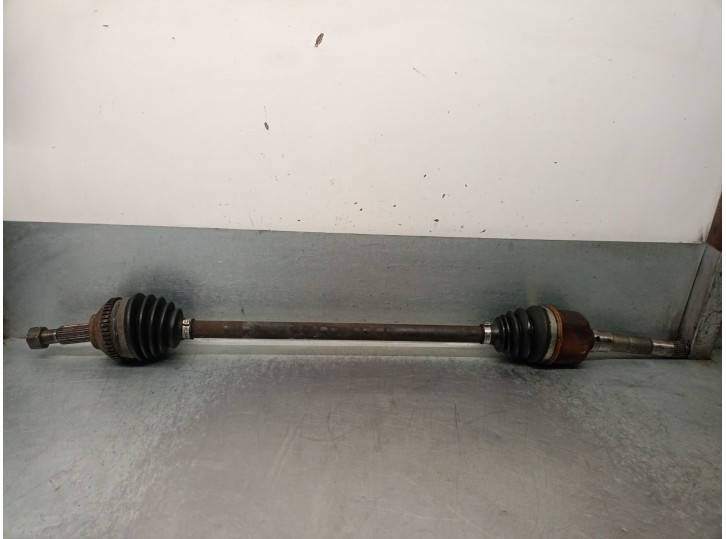 Recambio de transmision delantera derecha para chrysler voyager (rg) 2.8 crd cat referencia OEM IAM 4641882AE 4641882AE 