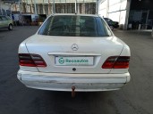mercedes-benz clase e (w210) berlina diesel del año 2001