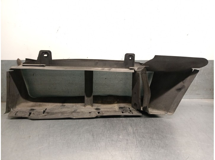 Recambio de calandra delantera de radiador para ford focus iii 1.0 ecoboost referencia OEM IAM BM518314C 1719440 