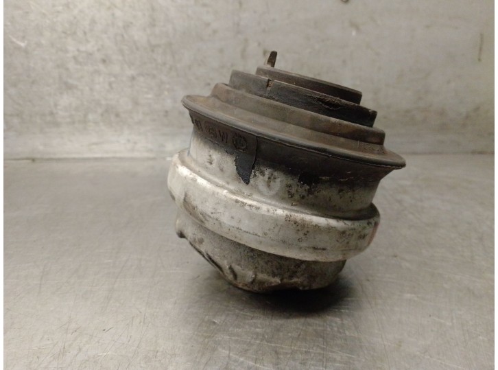 Replacement left engine mount for Mercedes-Benz SLK (R170) 230 Kompressor (170.447) OEM IAM reference A2022401917 A20224